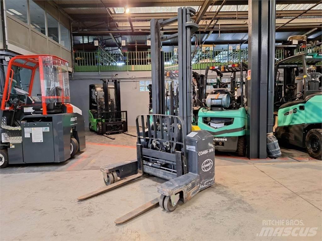 Combilift WR4 Gerbeur accompagnant