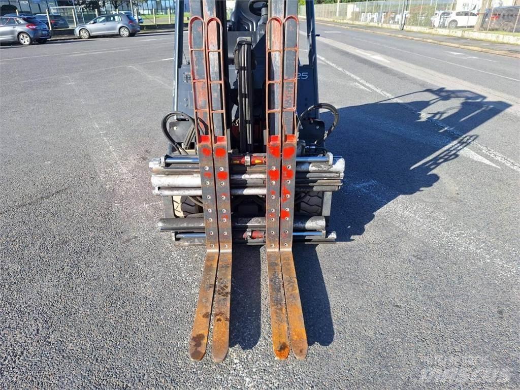 Seith DPK25C Autres Chariots élévateurs