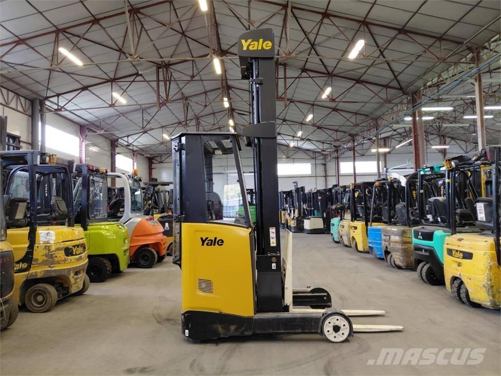 Yale MR14 Chariot à mât rétractable