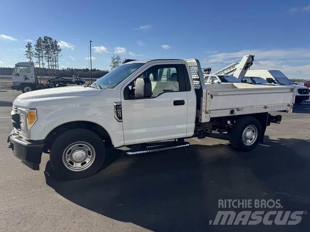Ford F250 XL Autre fourgon / utilitaire