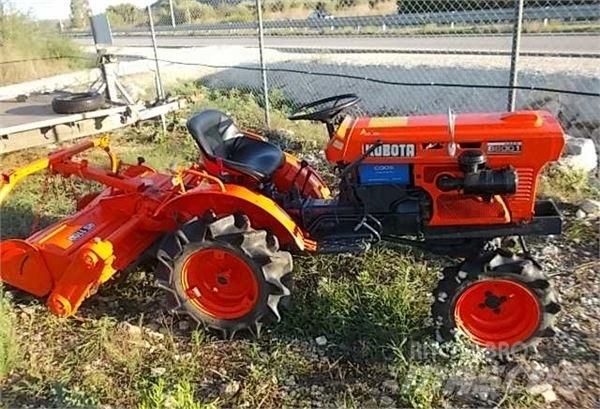 Kubota 6001 di '04 Herse rotative, rotavator
