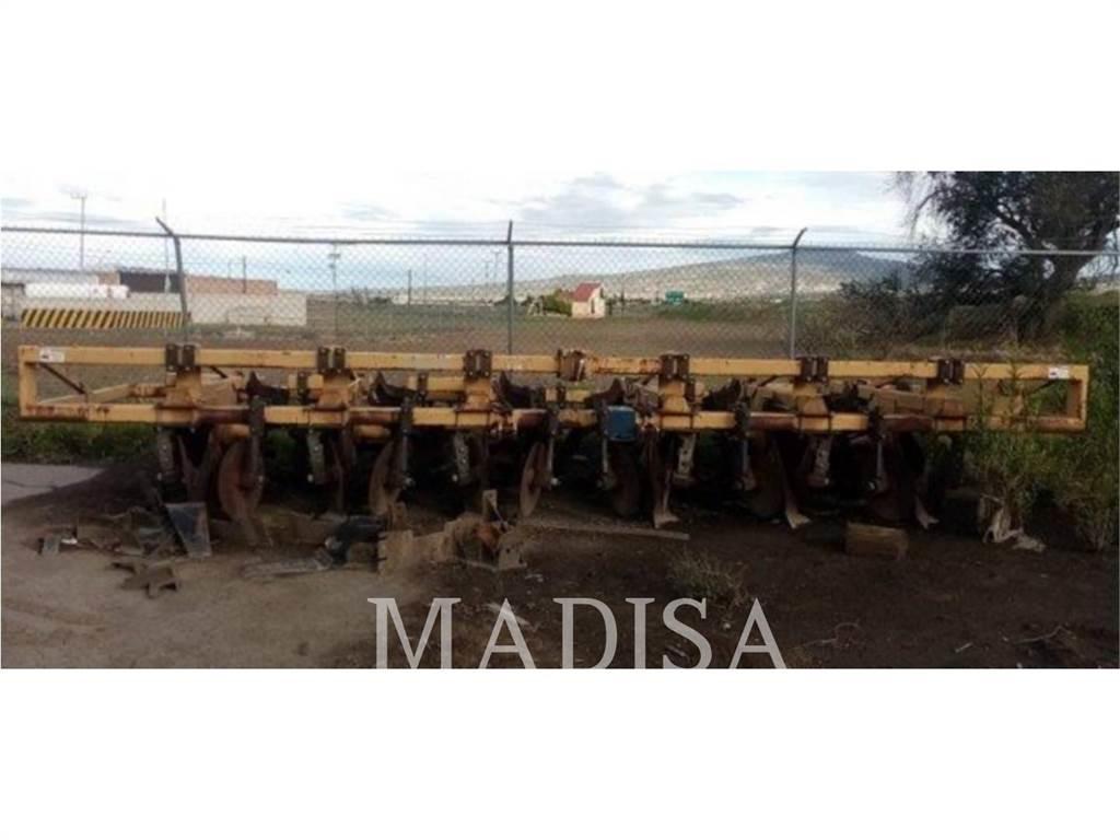  ARADO Scarificateur