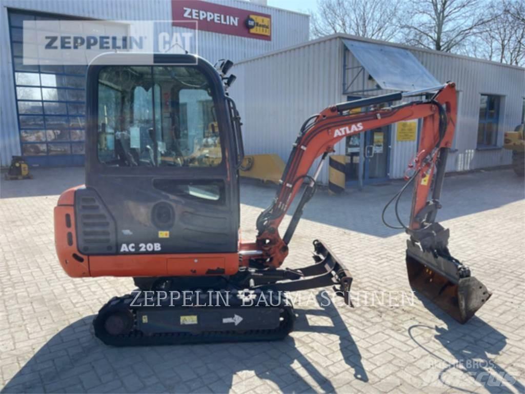 Atlas AC25F Pelle sur chenilles