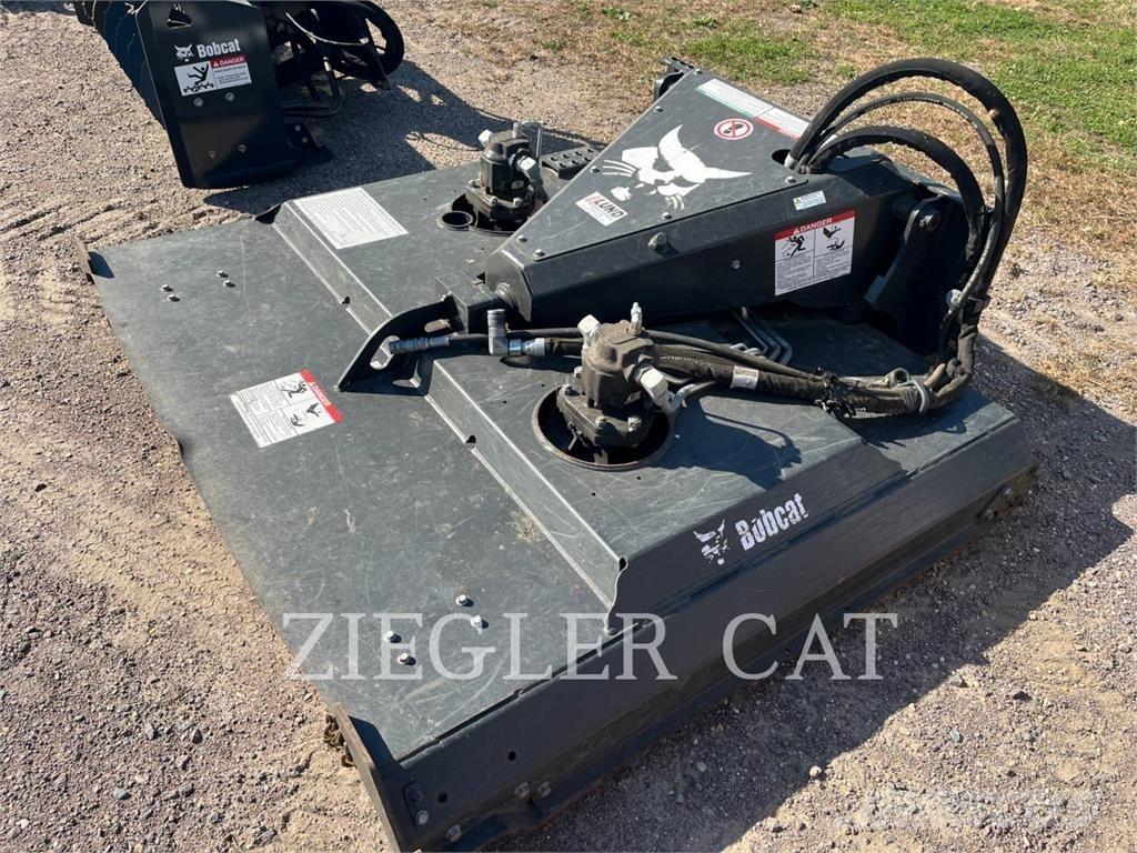 Bobcat BRUSHCAT Chargeuse compacte