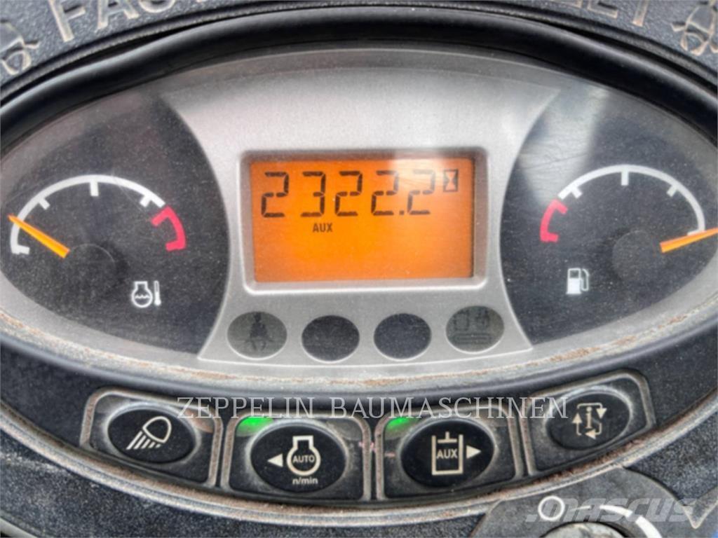 Bobcat E27 Pelle sur chenilles