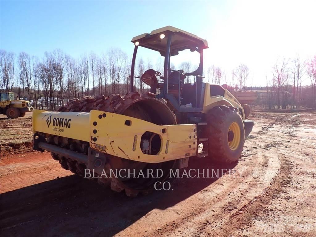 Bomag BW211PHD-5 Compacteur de sol