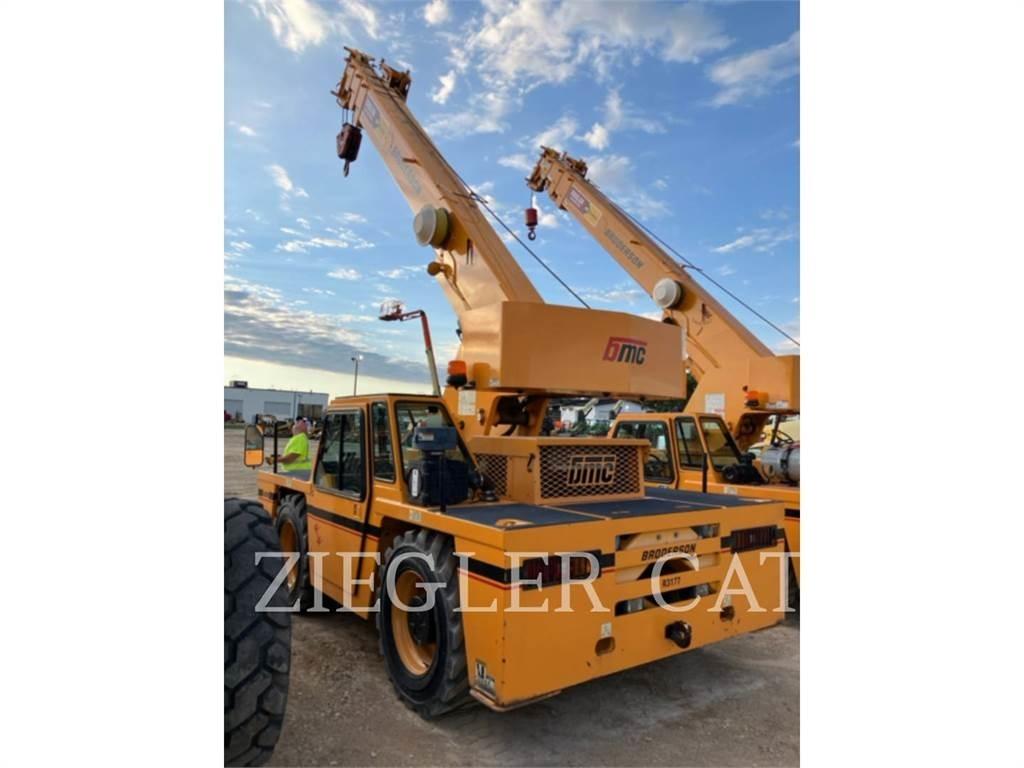 Broderson CRANE IC2003H Grues tout terrain