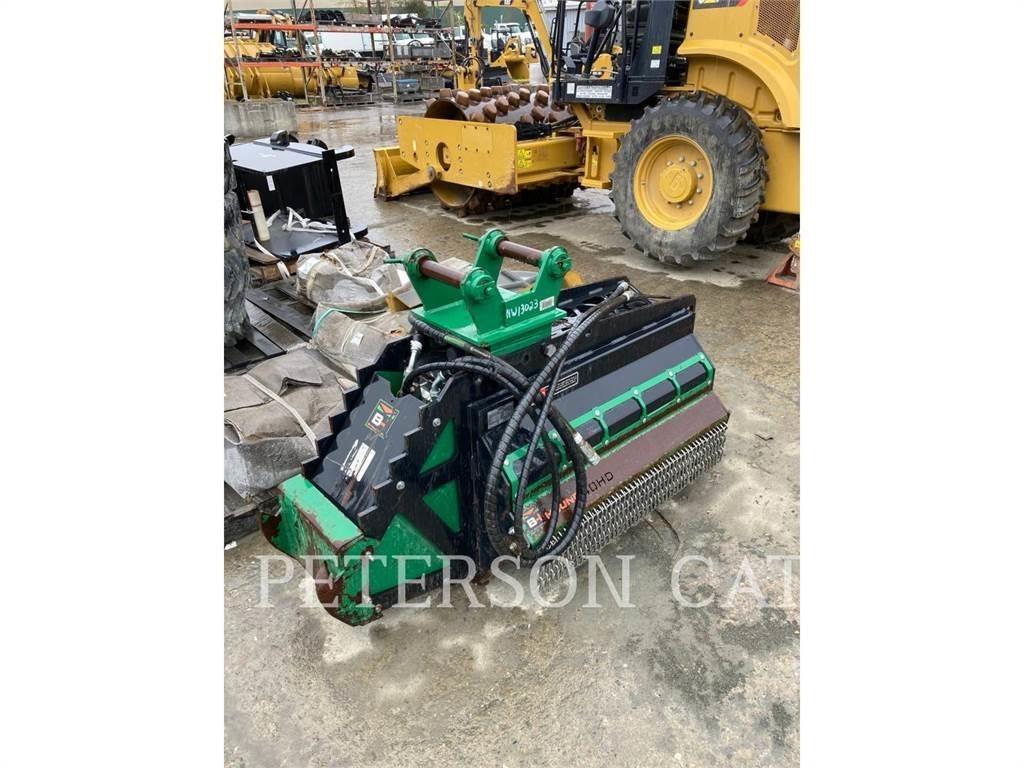  BRUSH HOUND 40EX-HD Broyeur forestier