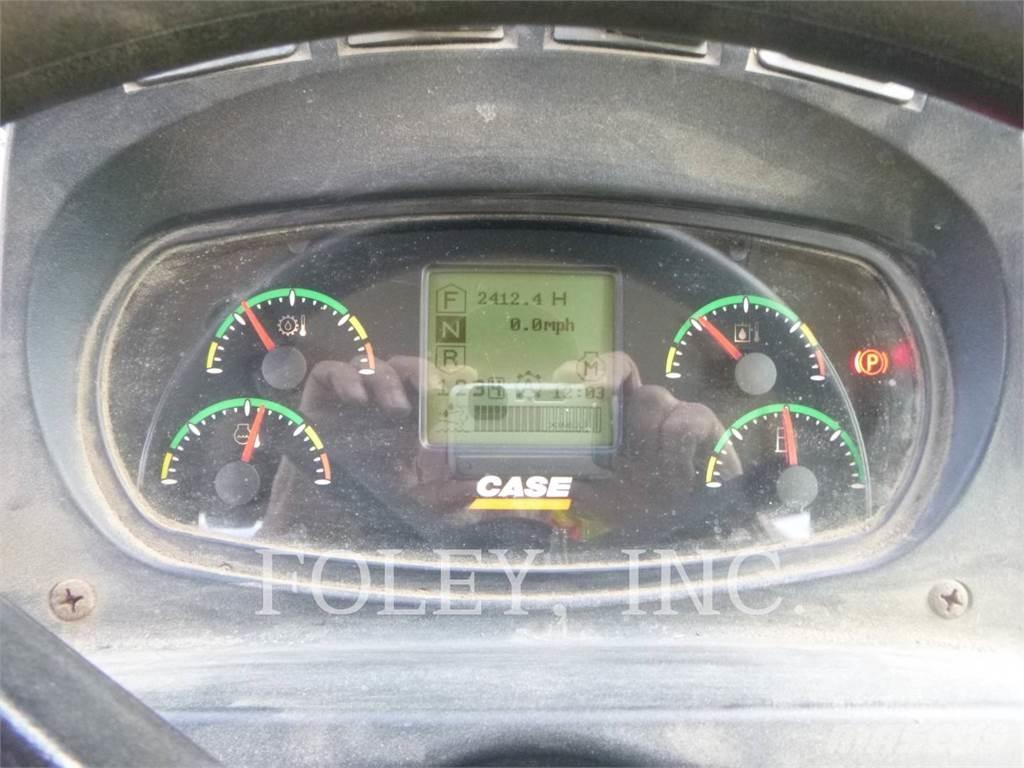 CASE 521F Chargeuse sur pneus