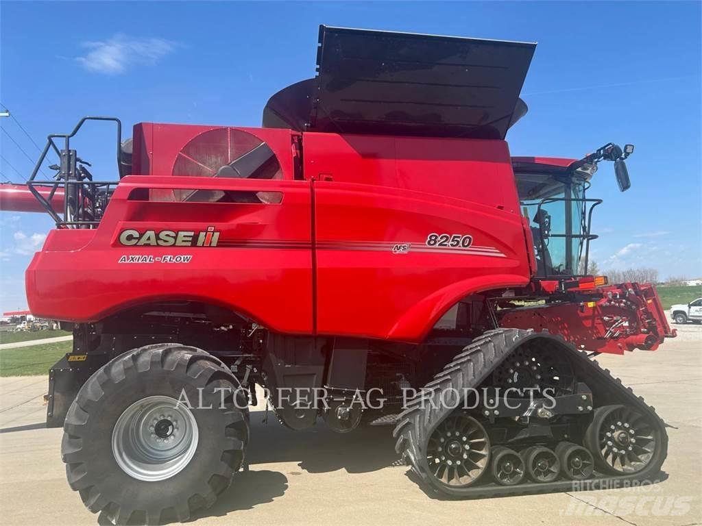 Case IH 8250 Moissonneuse batteuse
