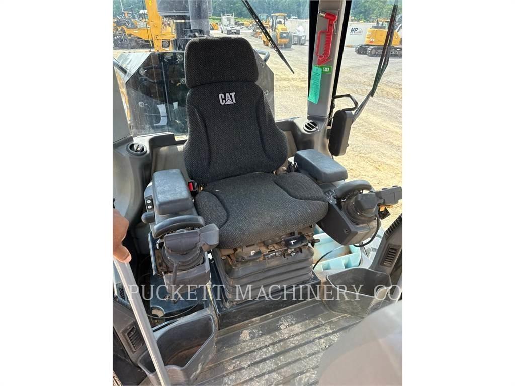 CAT 12 M3 Niveleuse