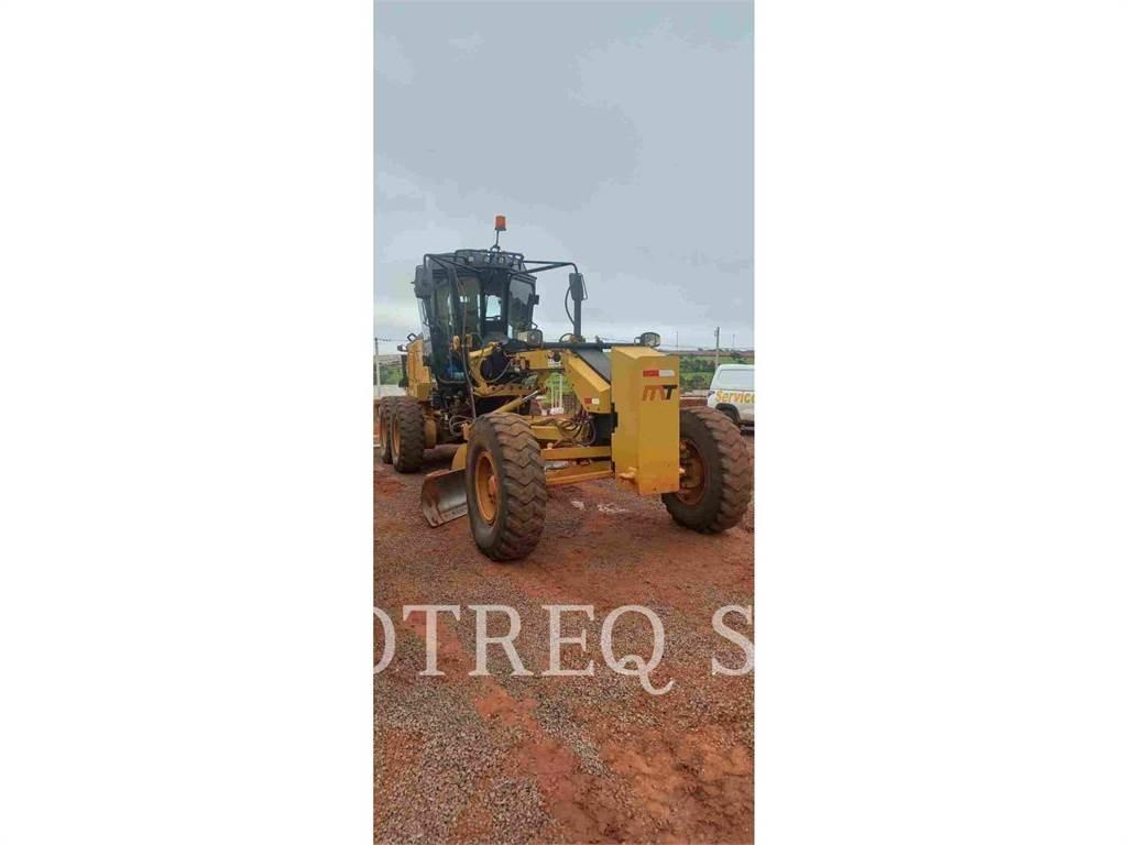 CAT 120 Niveleuse