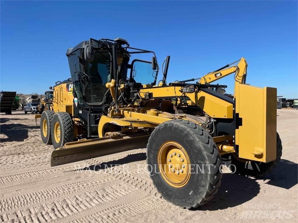 CAT 120 Niveleuse