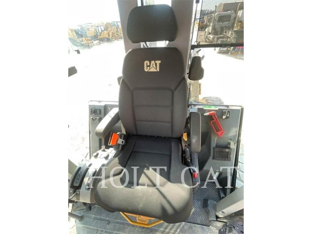CAT 120 Niveleuse