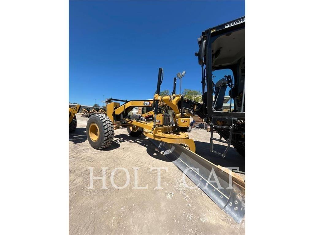 CAT 120 Niveleuse