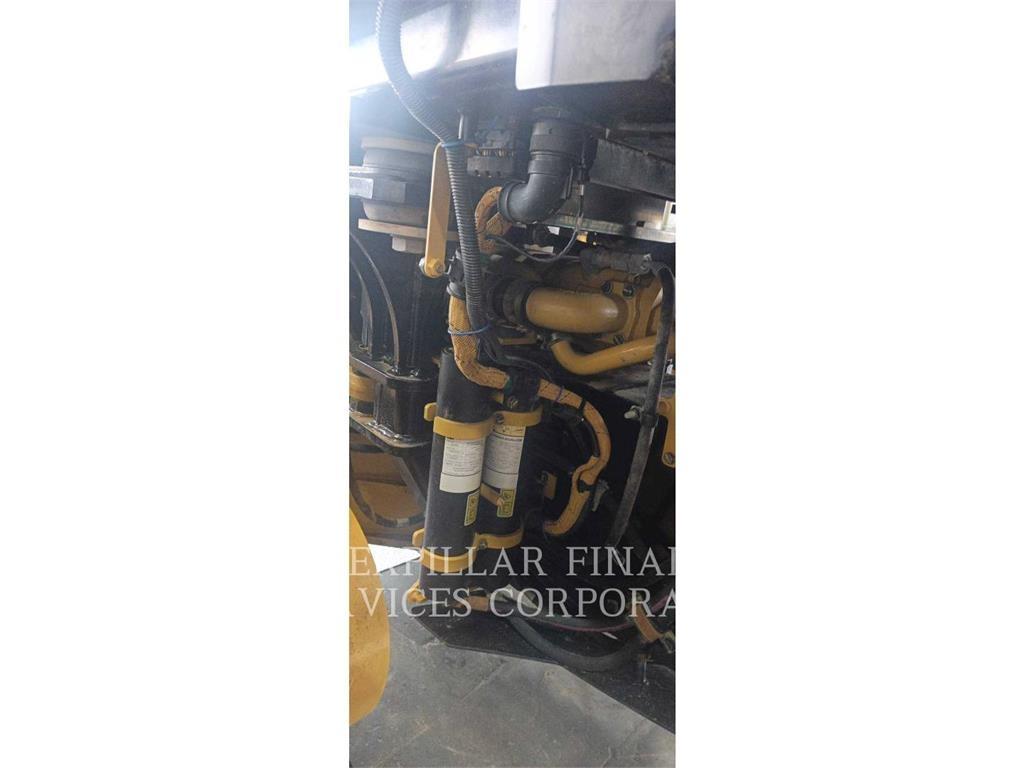 CAT 120-14 Niveleuse