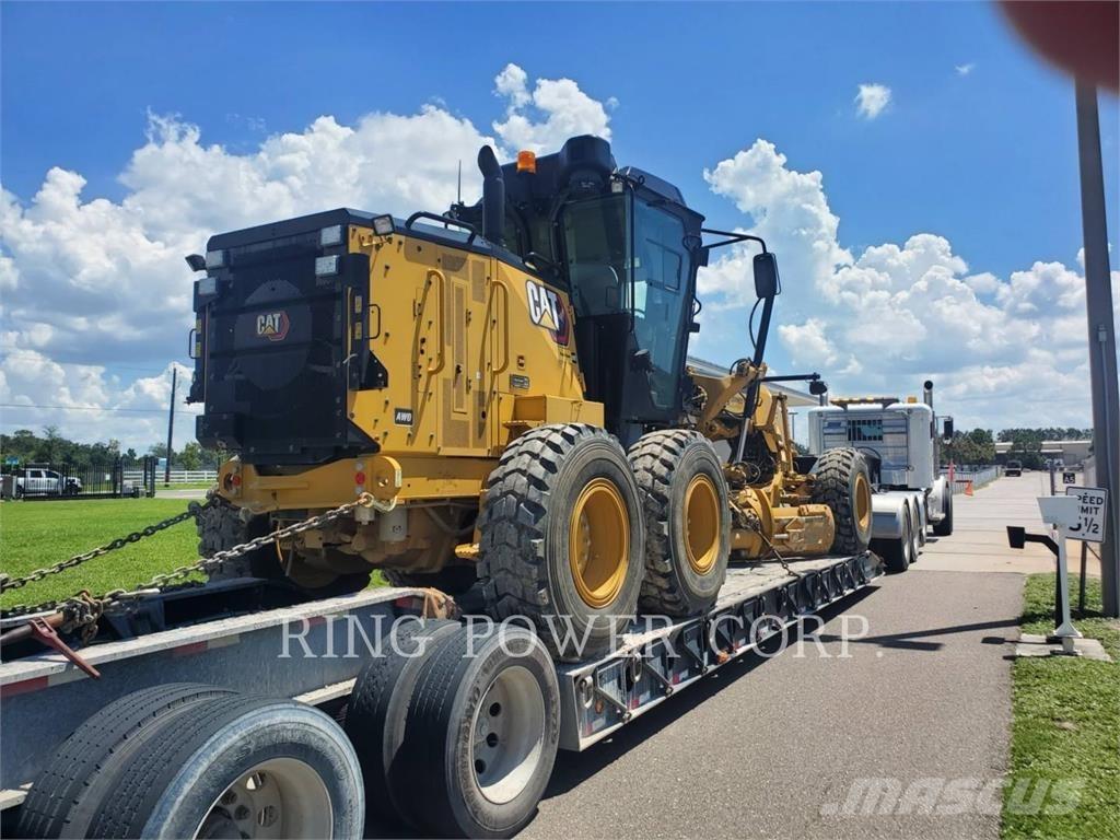 CAT 120 AWD CS Niveleuse