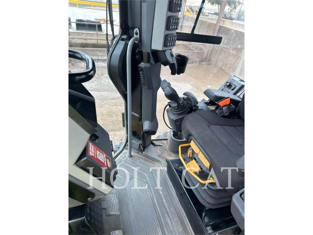 CAT 120 JOY Niveleuse