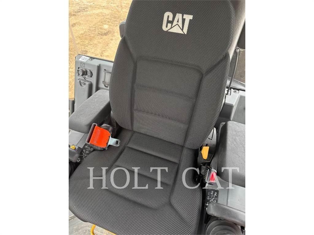 CAT 120 JOY Niveleuse