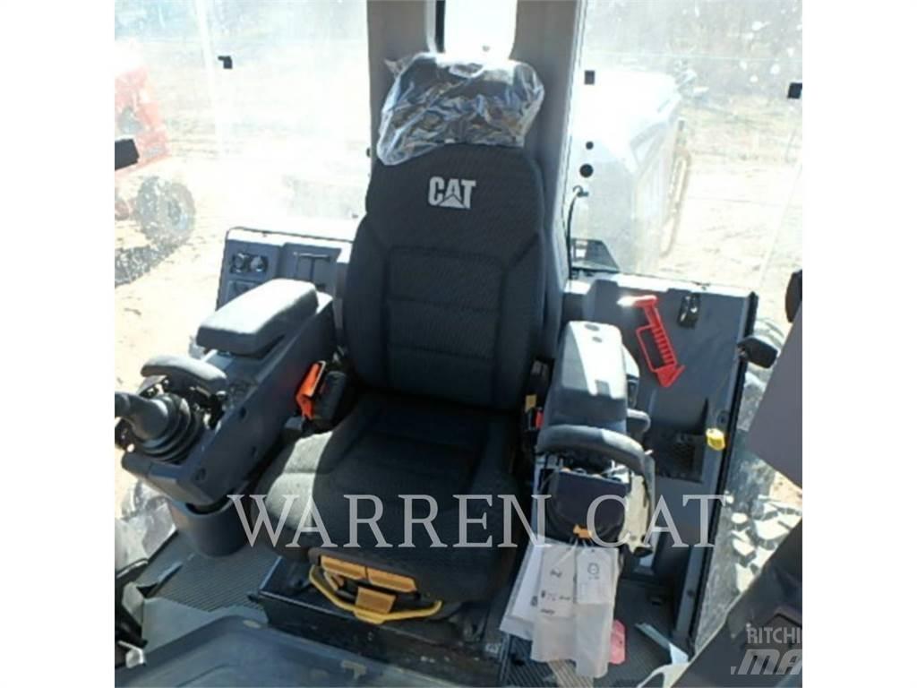CAT 120 JY Niveleuse