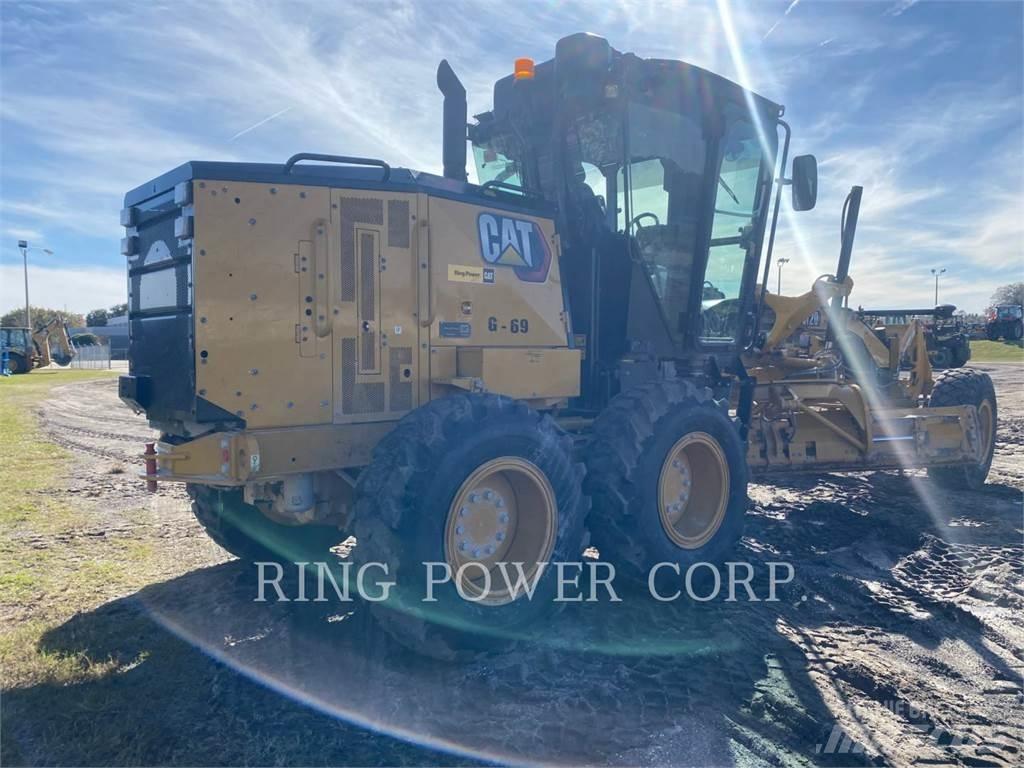 CAT 120 LVR Niveleuse