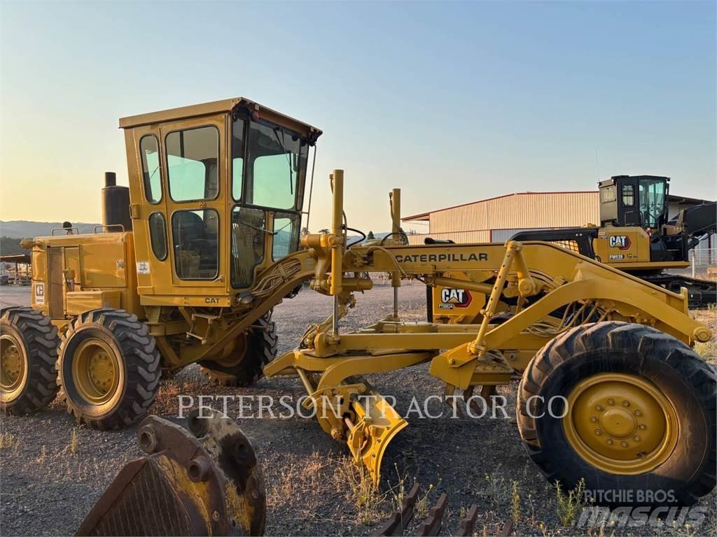 CAT 120G Niveleuse