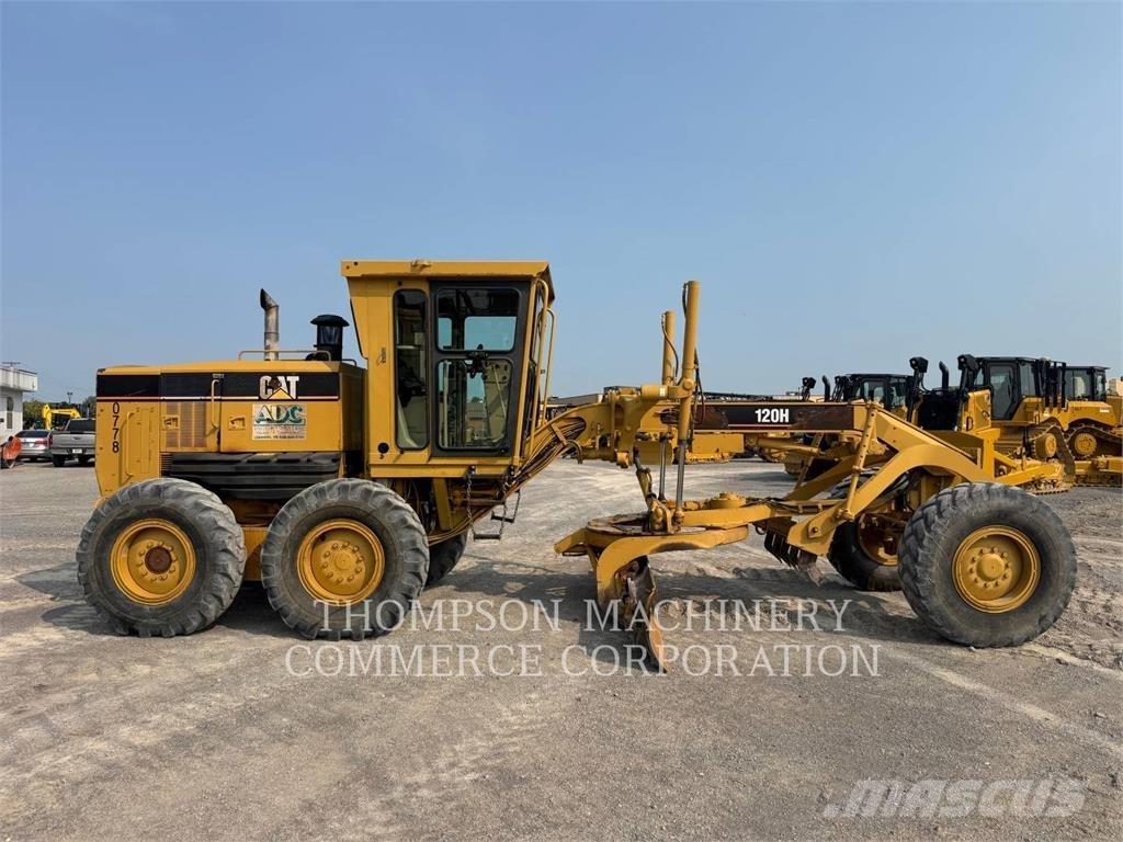 CAT 120HNA Niveleuse