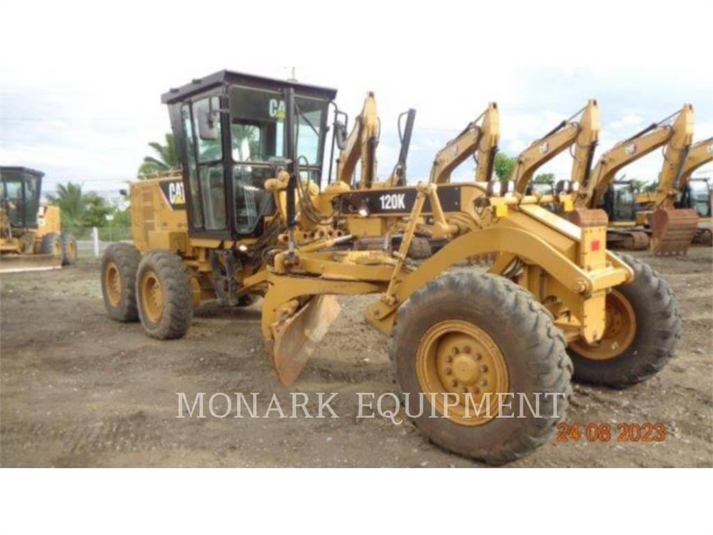 CAT 120K Niveleuse