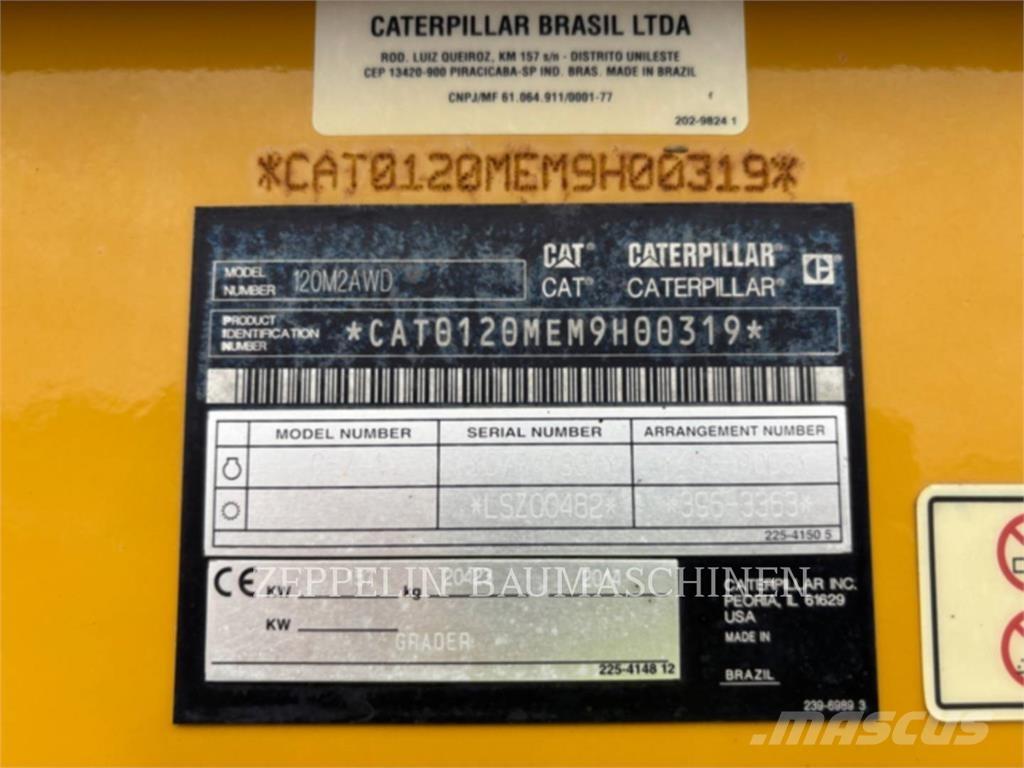 CAT 120M Niveleuse