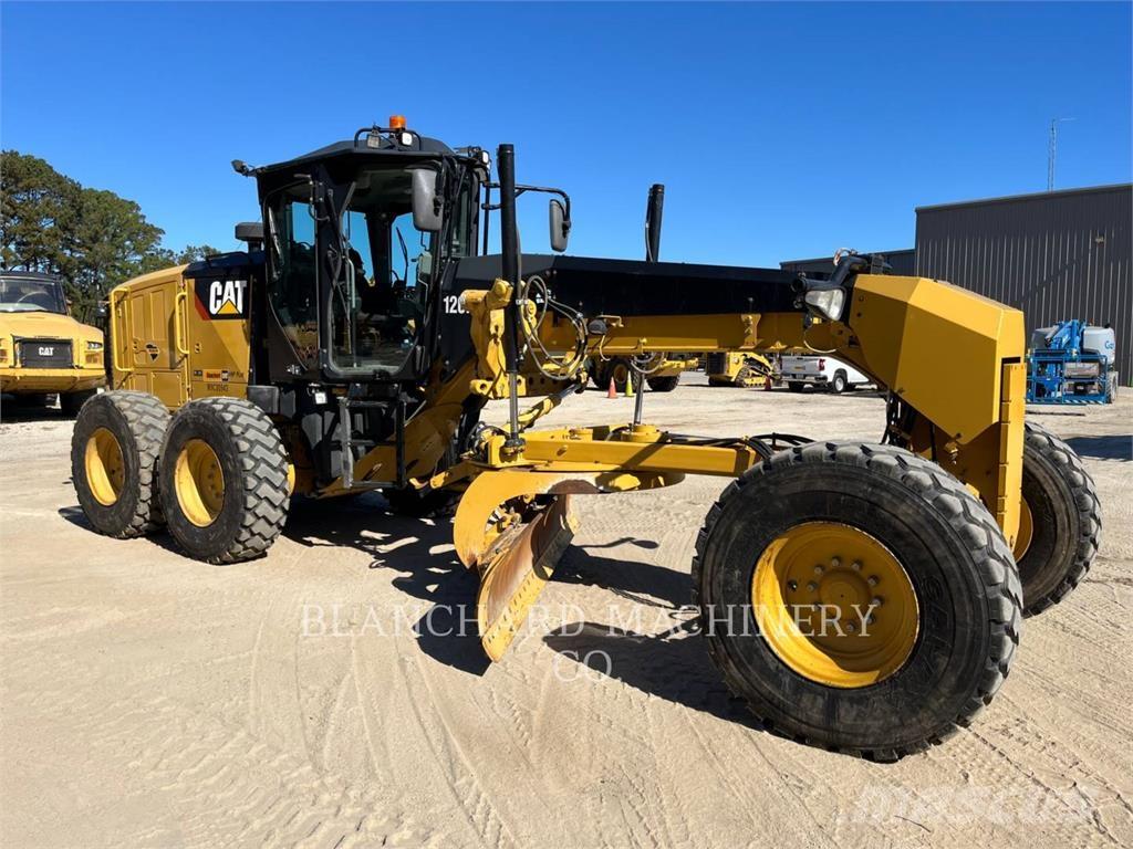 CAT 120M2 Niveleuse