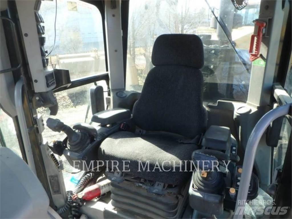 CAT 120M2 AWD Niveleuse