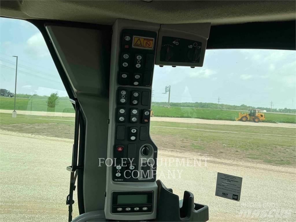 CAT 120M2AWD Niveleuse