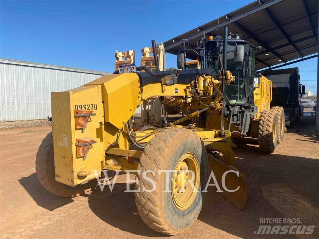 CAT 12M Niveleuse