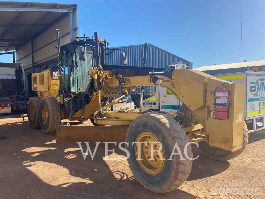 CAT 12M Niveleuse