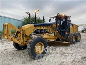 CAT 12M Niveleuse
