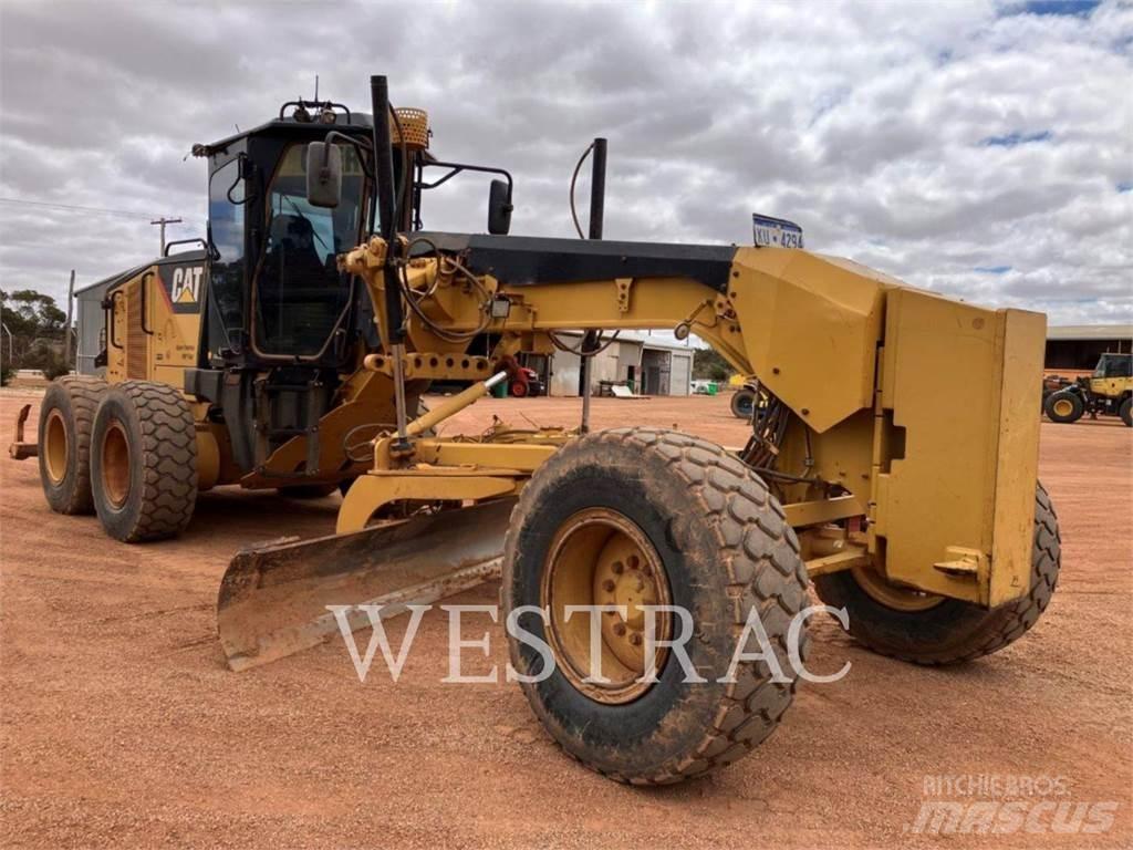 CAT 12M Niveleuse
