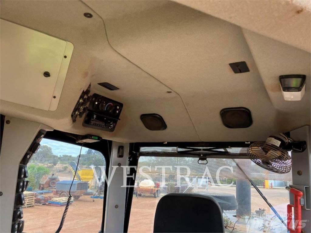 CAT 12M Niveleuse