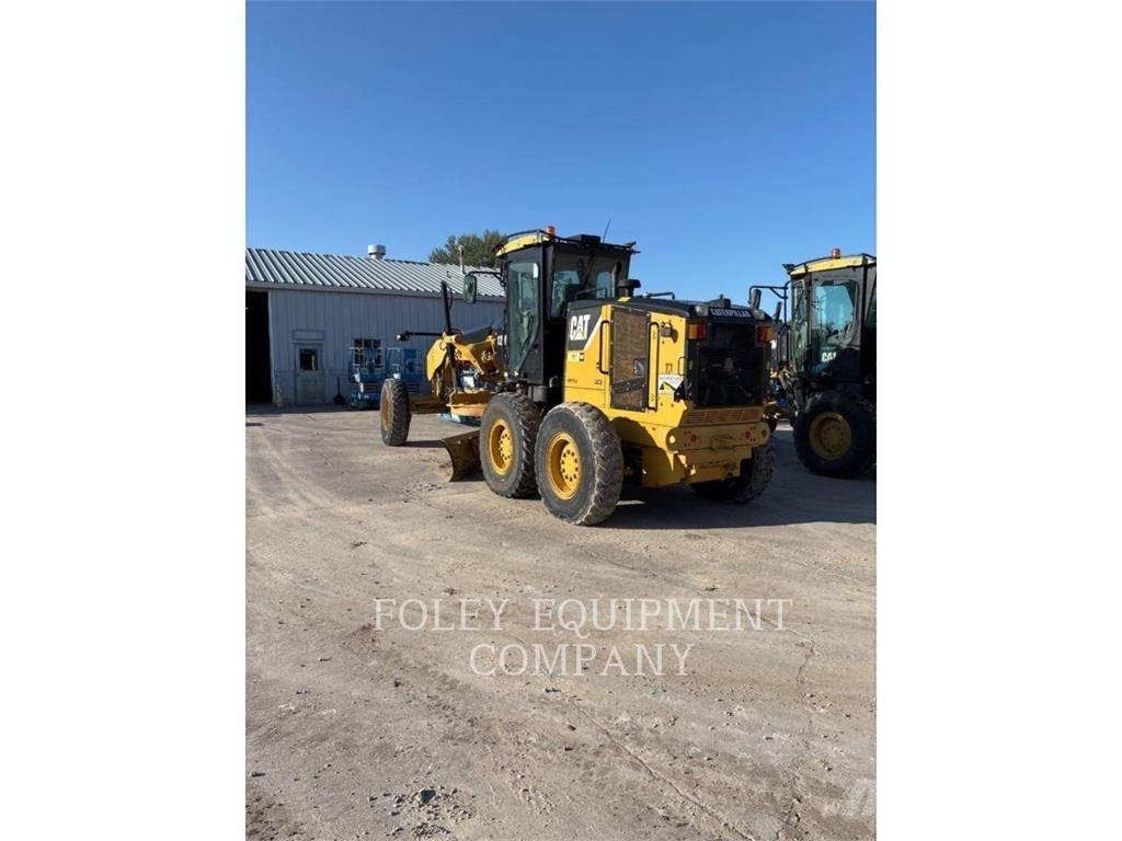 CAT 12M Niveleuse