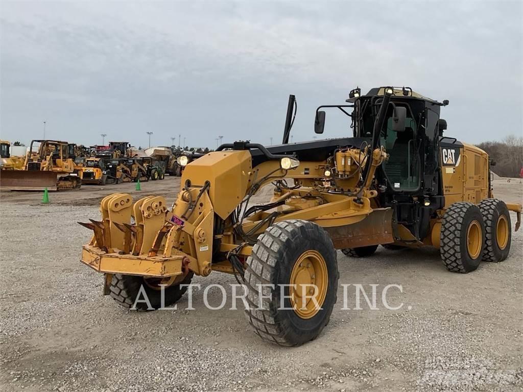 CAT 12M2 AWD Niveleuse