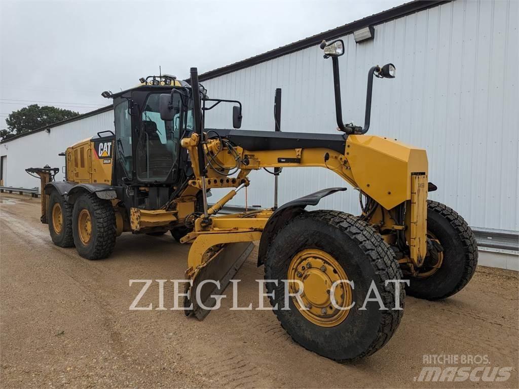 CAT 12M2AWD Niveleuse