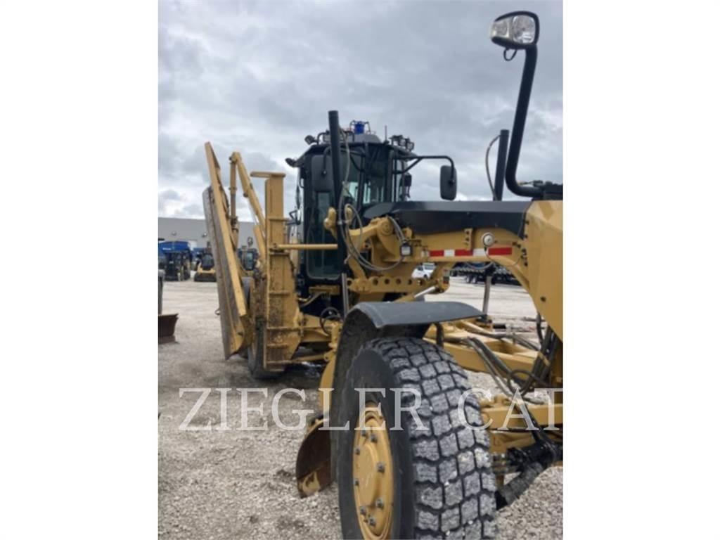 CAT 12M2AWD Niveleuse