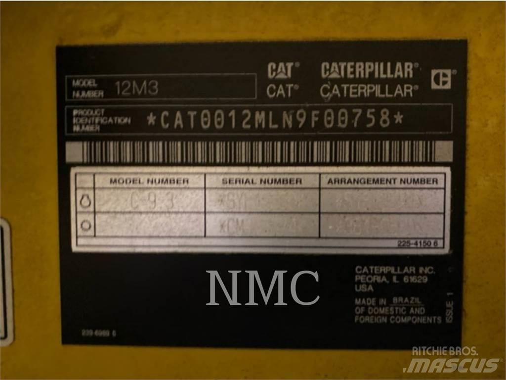 CAT 12M3 Niveleuse