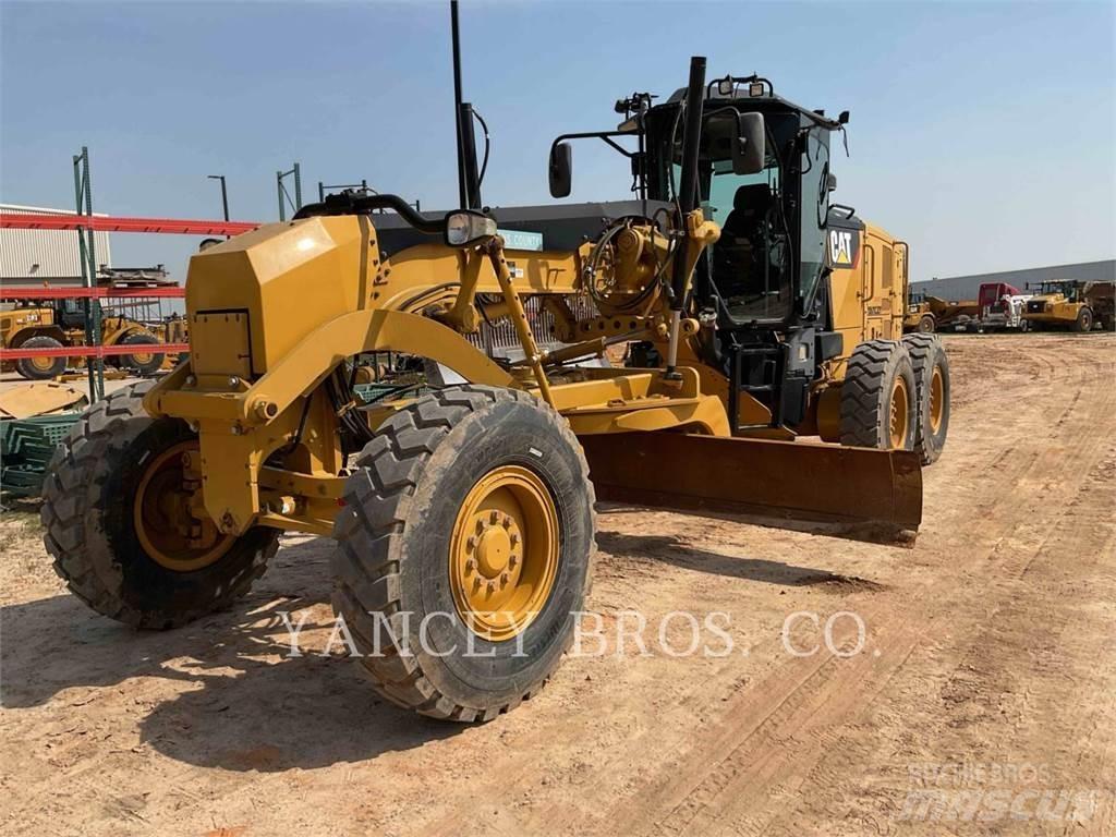 CAT 12M3 Niveleuse