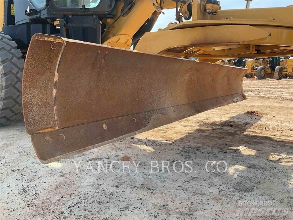 CAT 12M3 Niveleuse