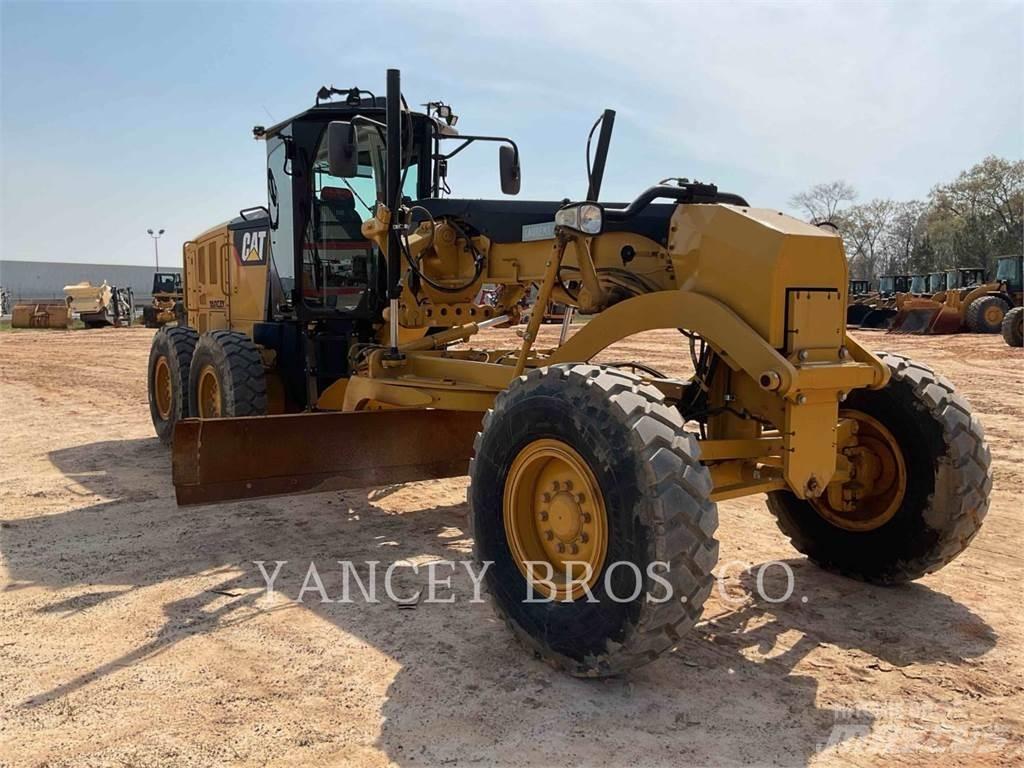 CAT 12M3 Niveleuse