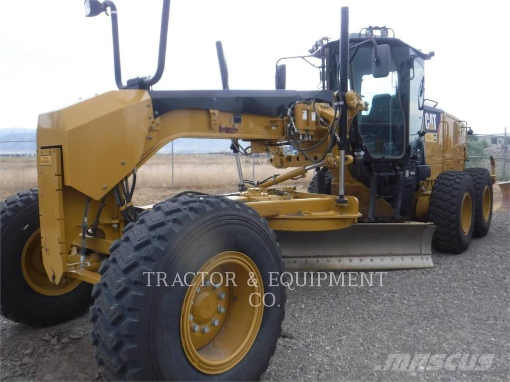 CAT 12M3 Niveleuse