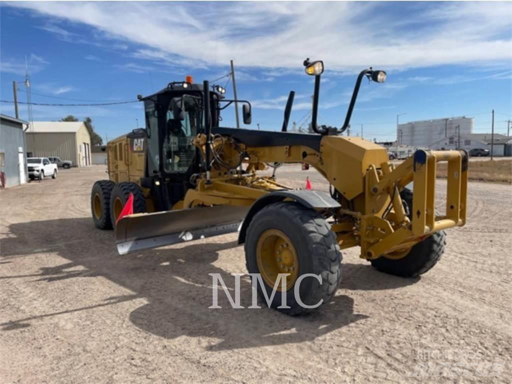 CAT 12M3 Niveleuse