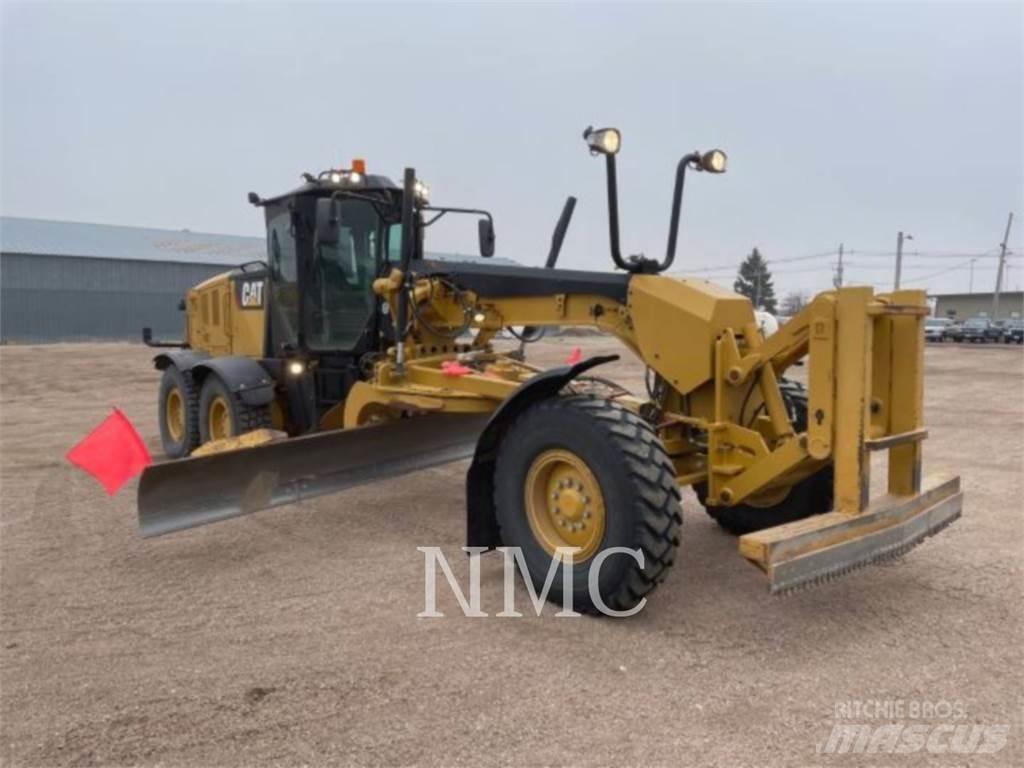 CAT 12M3 Niveleuse