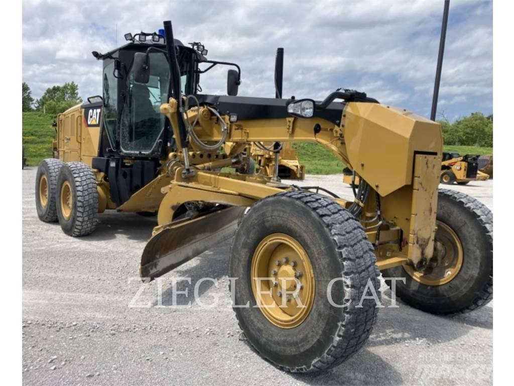 CAT 12M3 Niveleuse