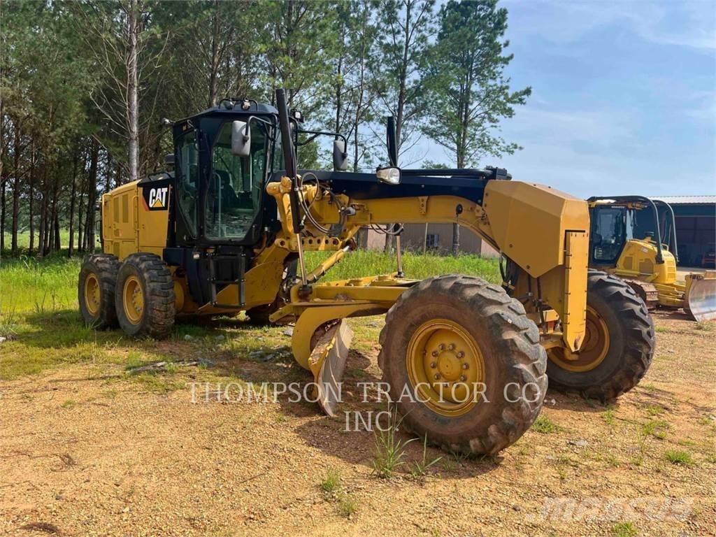 CAT 12M3 Niveleuse